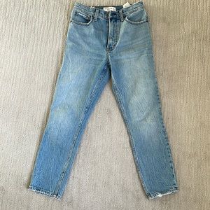Abercrombie The Skinny High Rise Jean